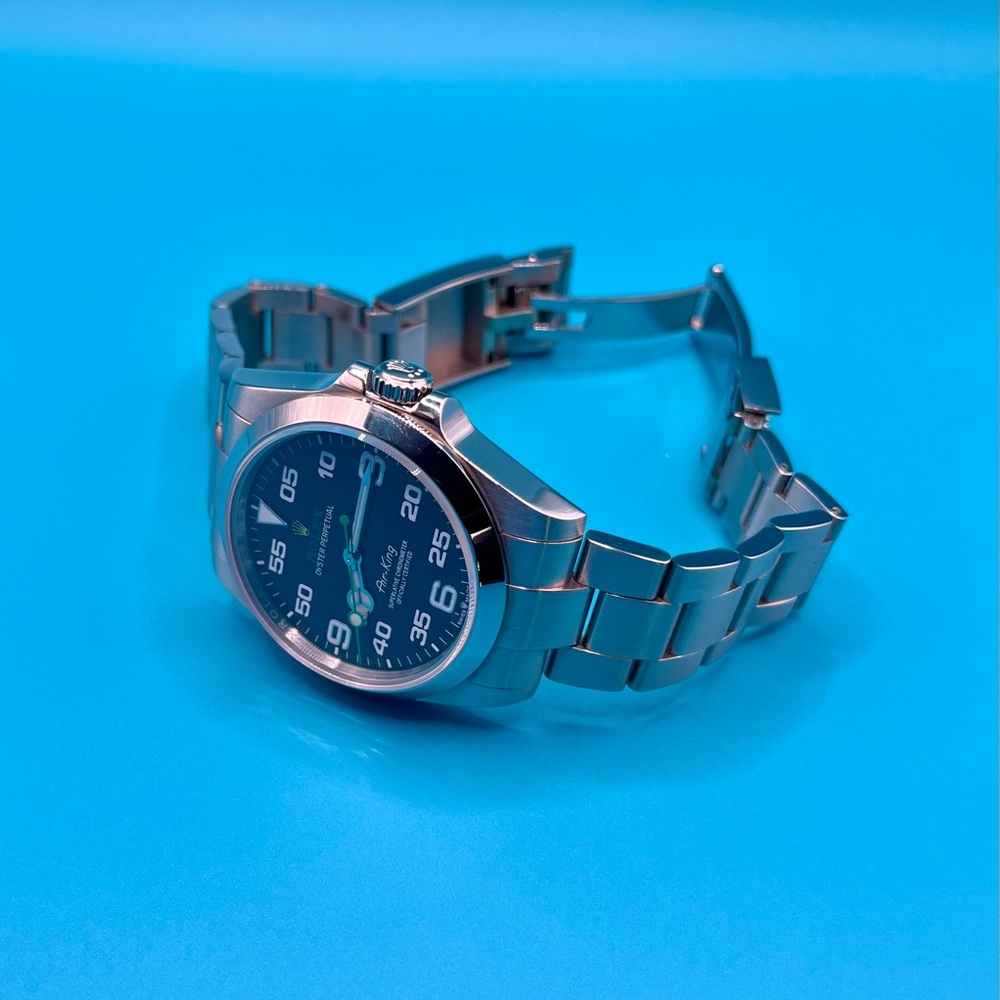 Stainless Steel Watch with Black Dial Homage - Picture 3 of 7